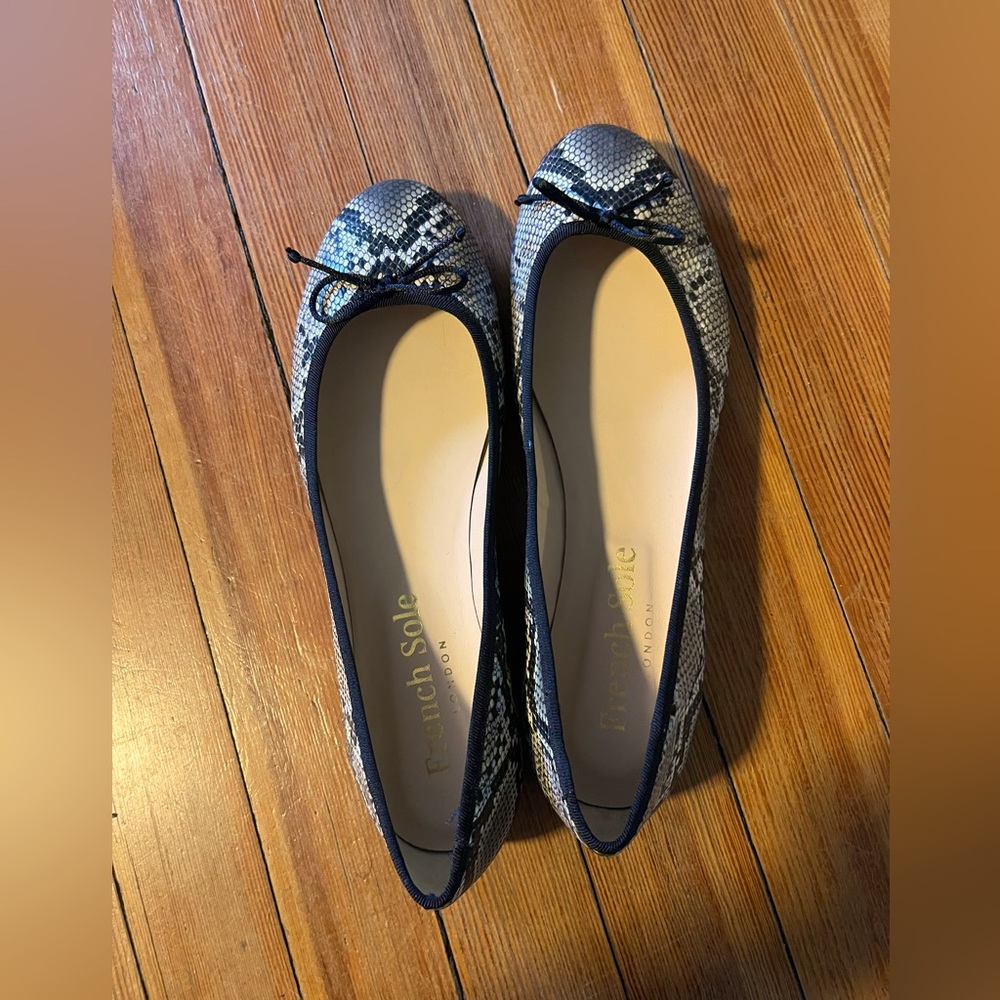 French Sole snakeskin ballet flats 40 1/2